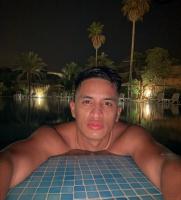 674202143: Chico busca chica en Murcia