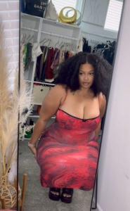 613248498: Chica busca chico en Pontevedra