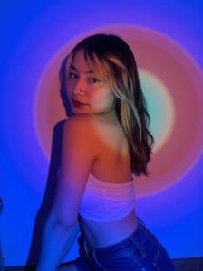 637094235: Chica busca chico en Málaga