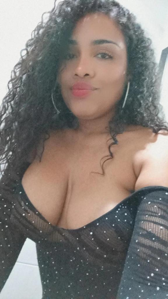 Chica busca chico en Las Palmas: Chica busca chico