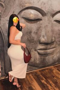 600415117: Chica busca chico en Gerona