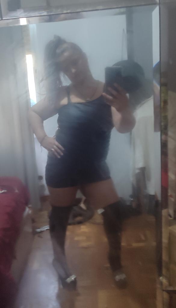 658446136: Chica busca chico en Madrid