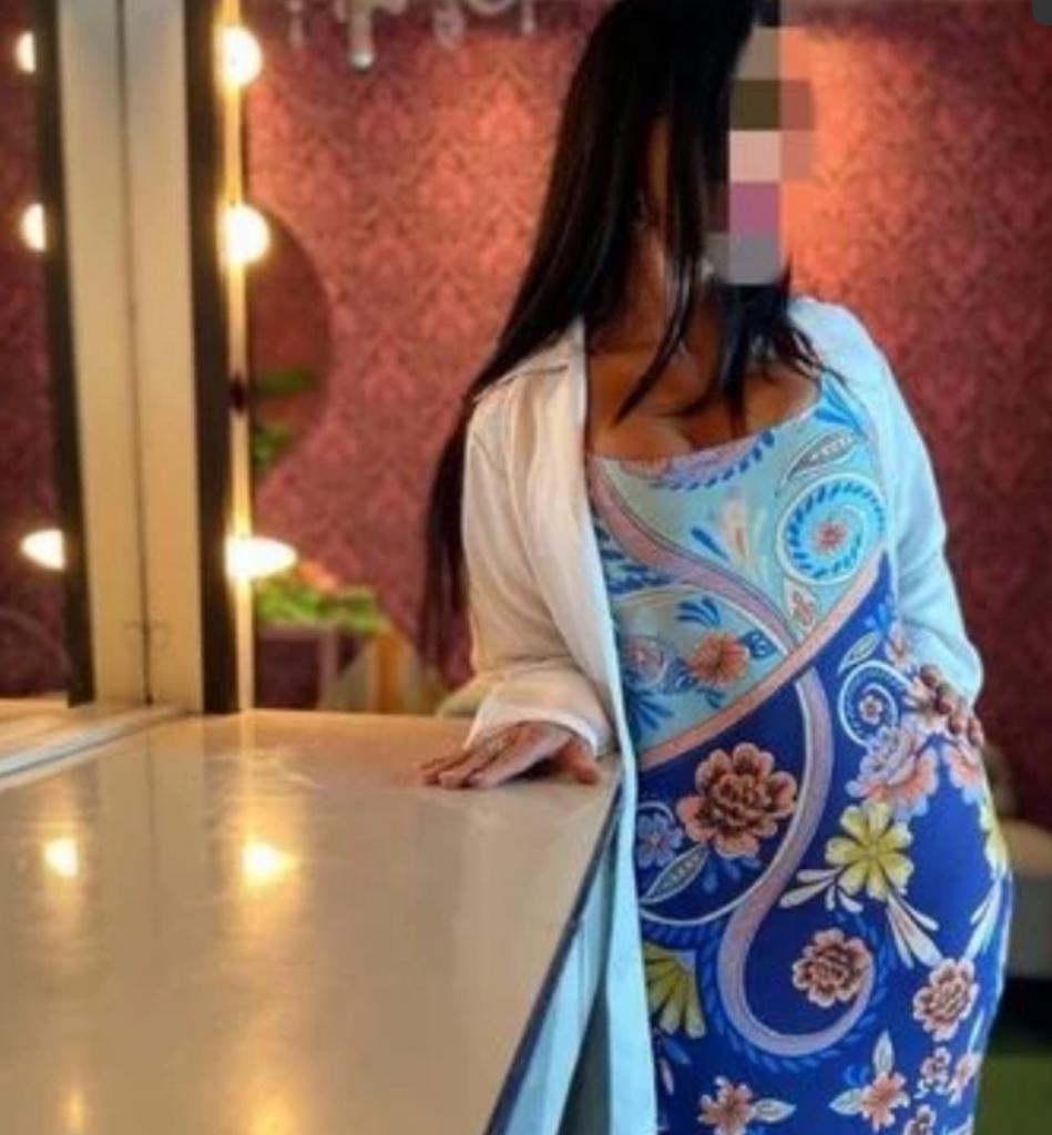 637054217: Chica busca chico en Cádiz