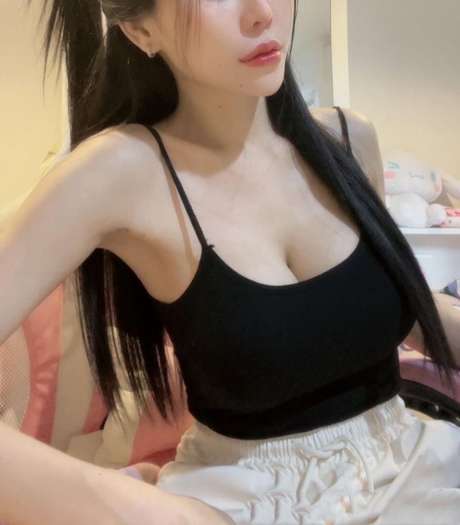 664148901: Chica busca chico en Málaga