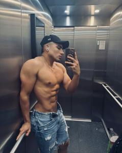 674504023: Chico busca chica en Madrid