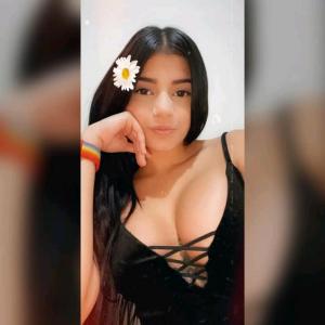 659025358: Chica busca chico en Madrid