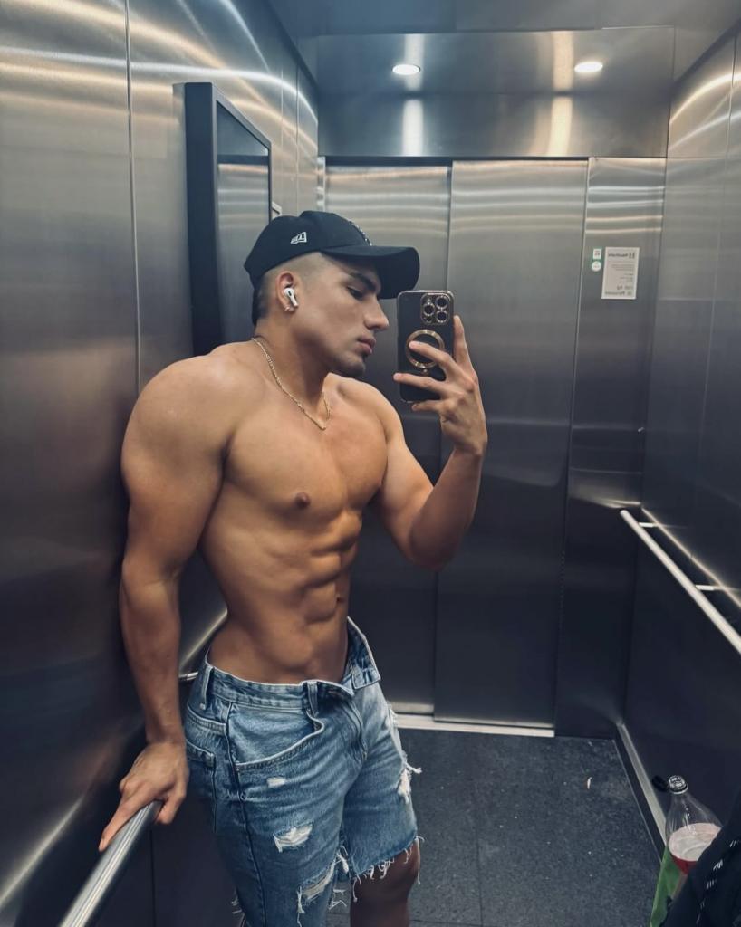 674504023: Chico busca chica en Madrid