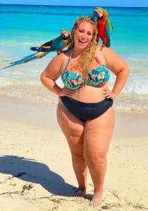 655879628: Chica busca chico en Sevilla