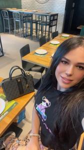 603338374: Chica busca chico en Sevilla