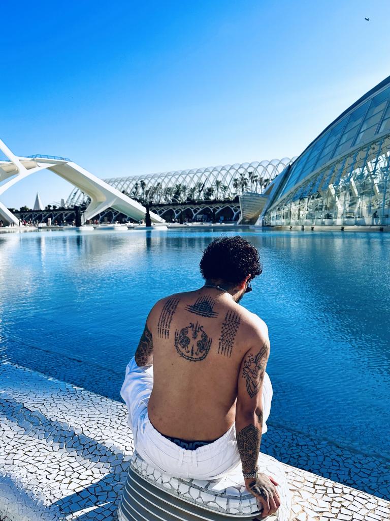 Chico busca chica en Valencia: 