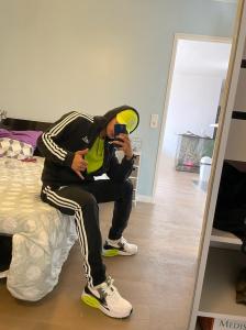 614527123: Chico busca chica en La Coruña