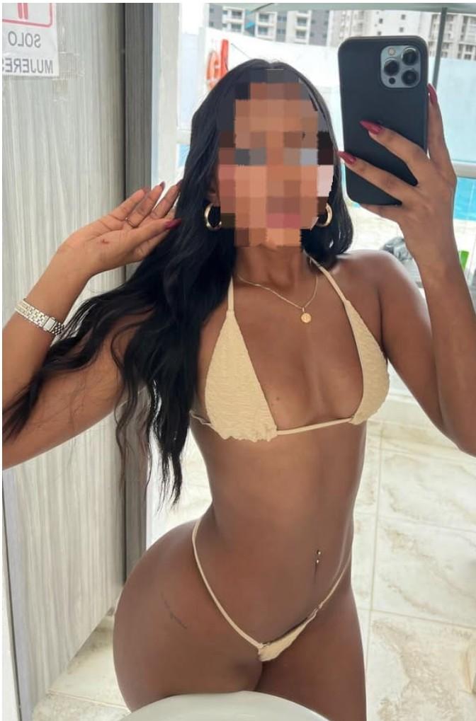 Chica busca chico en Huelva: 