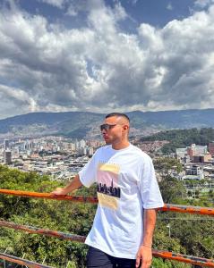 Chico busca chica en Barcelona: 