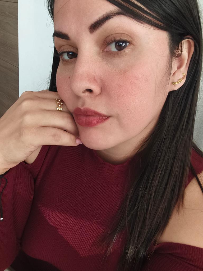 Chica busca chico en Granada: 