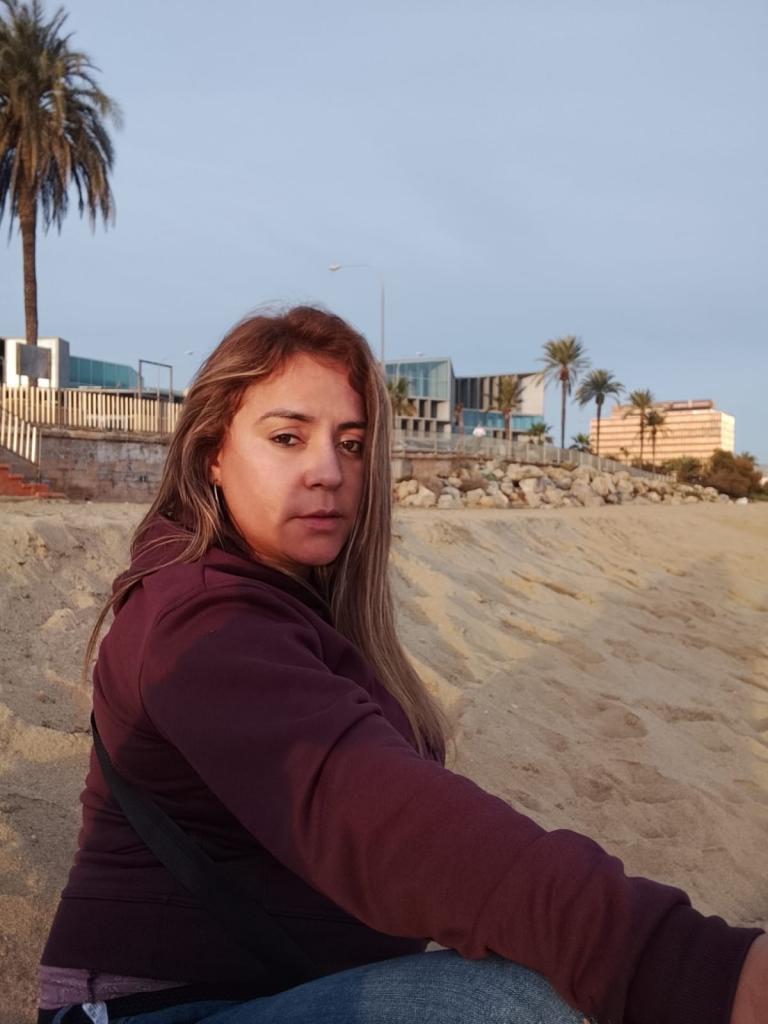 Chica busca chico en Almería: 