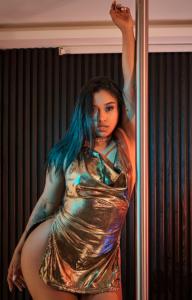 931411766: Chica busca chico en Barcelona