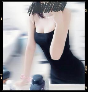 654948221: Chica busca chico en Barcelona