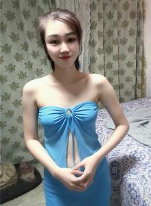 697964418: Chica busca chico en Madrid