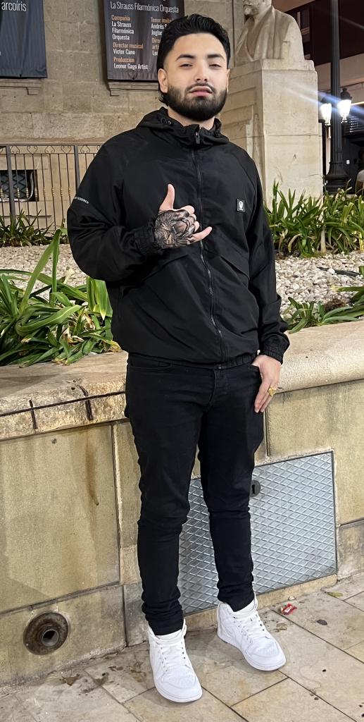 653578277: Chico busca chica en Madrid