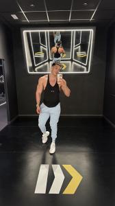 602464437: Chico busca chica en Zaragoza