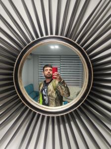 692912535: Chico busca chica en Madrid