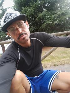 Chico busca chica en Asturias: 