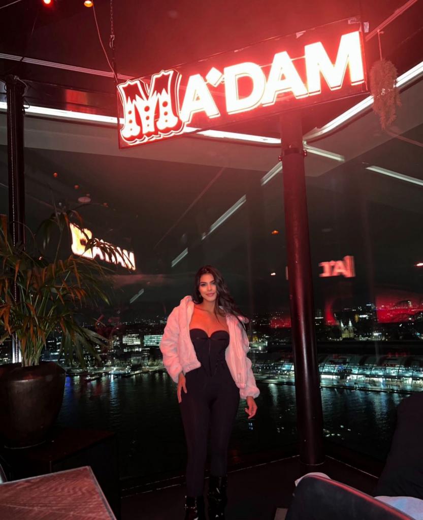 Chica busca chico en Mallorca: 