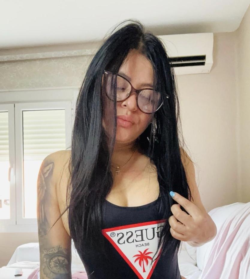 Chica busca chico en Tenerife: 