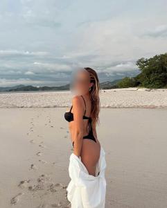 611876528: Chica busca chico en La Coruña