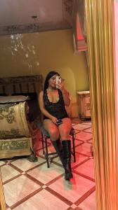 614335195: Chica busca chico en Valladolid