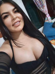 641318371: Chica busca chico en Sevilla