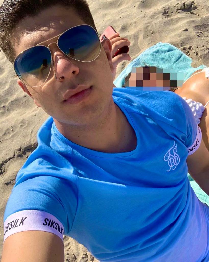 631341789: Chico busca chica en La Coruña