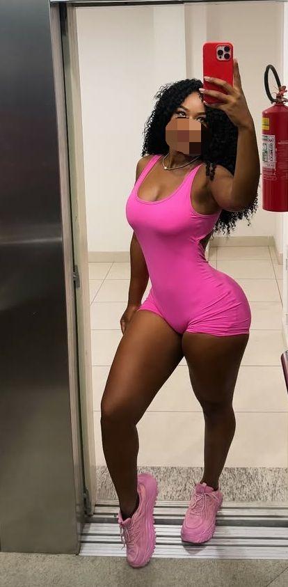 665466857: Chica busca chico en Málaga