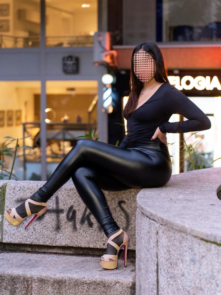 625869636: Chica busca chico en Madrid