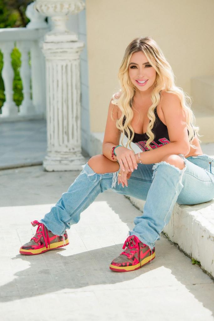 Chica busca chico en Murcia: Chica busca chico