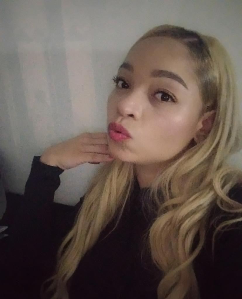 Chica busca chico en Granada: 