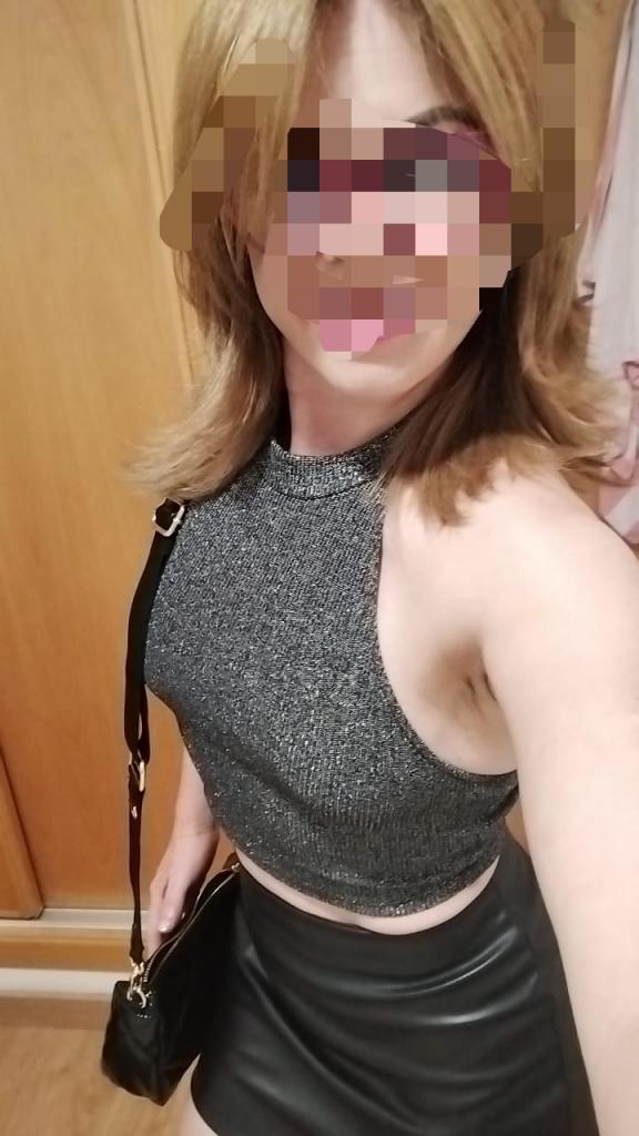 Chica busca chico en Almería: Chica busca chico