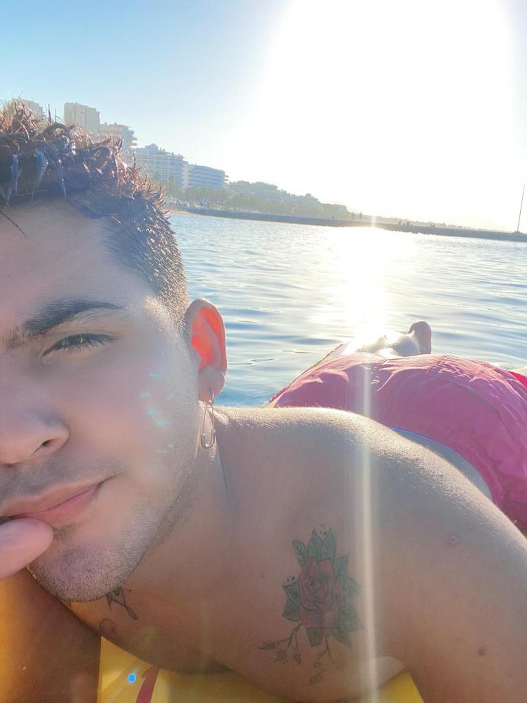 617679212: Chico busca chica en Sevilla