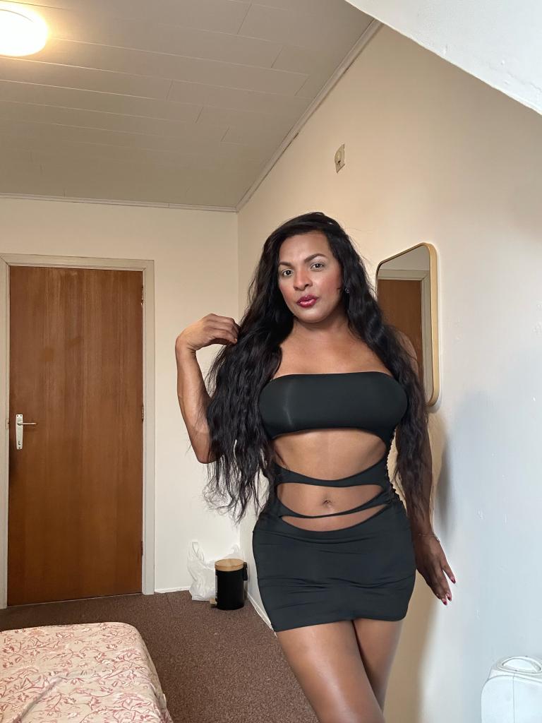 613386535: Travesti en Madrid