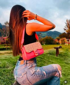 614580304: Chica busca chico en Cáceres