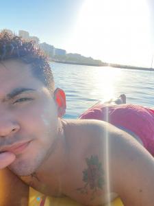 617679212: Chico busca chica en Sevilla