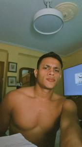 614632966: Chico busca chica en Valencia