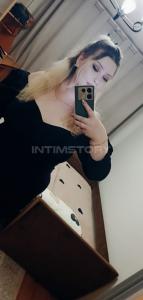 697933315: Chica busca chico en Barcelona