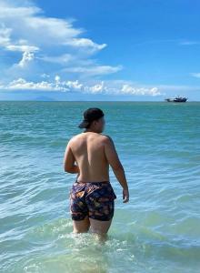 641168703: Chico busca chica en Pontevedra