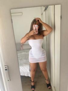 662606015: Chica busca chico en Málaga