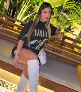 630828981: Chica busca chico en Cádiz