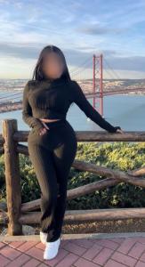 613442212: Chica busca chico en La Coruña