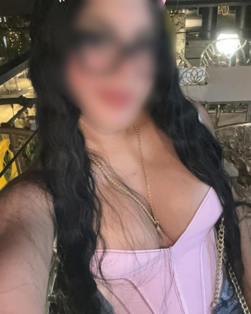 Chica busca chico en Granada: 