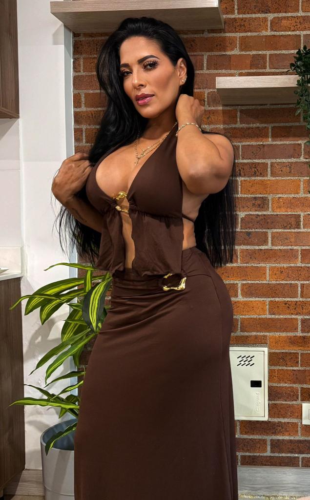 Chica busca chico en Málaga: Chica busca chico