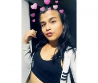 611329468: Chica busca chico en Barcelona